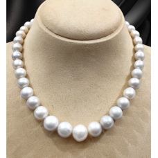 Choker Pearl Necklace with Silver Lock 