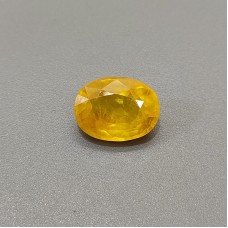 Yellow sapphire (pukhraj) 11.05 Carats / 12.15 Ratti
