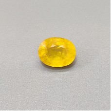 Yellow sapphire (pukhraj) 11.30 Carats / 12.43 Ratti
